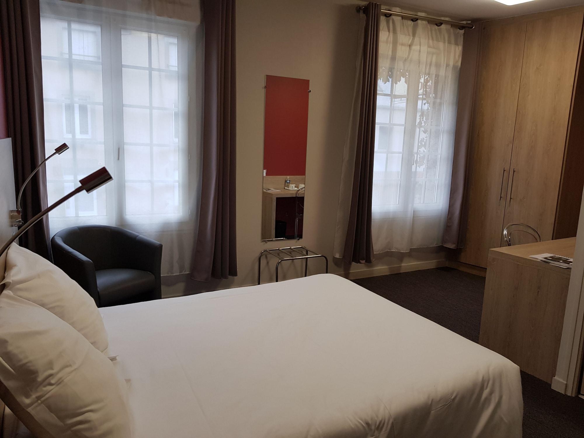 Logis Hotel A La Bonne Auberge Laval  Exteriér fotografie