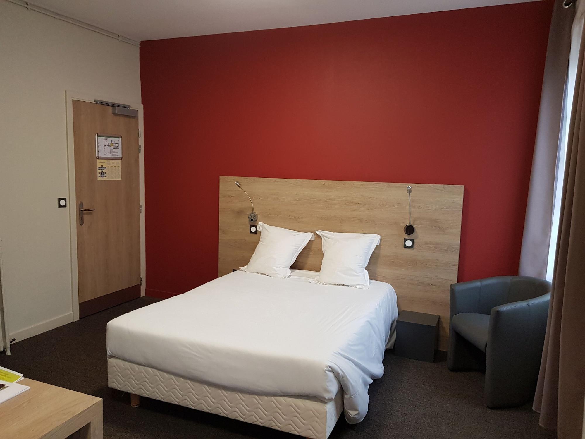 Logis Hotel A La Bonne Auberge Laval  Exteriér fotografie